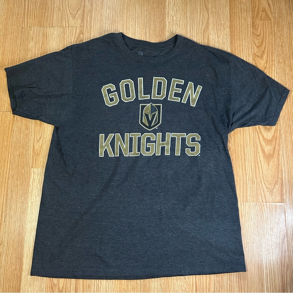 Vegas Golden Knights Graphic T-Shirt Size Large NHL Fanatics Grey Logo